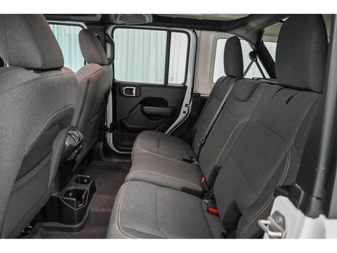 Used 2024 Jeep Wrangler Unlimited Sport AWD/4WD image 30