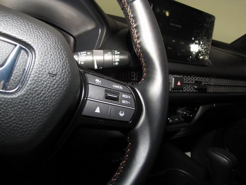 Certified 2026 Honda HR-V Sport image 6