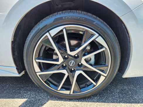 Used 2024 Nissan Sentra SR FWD image 7