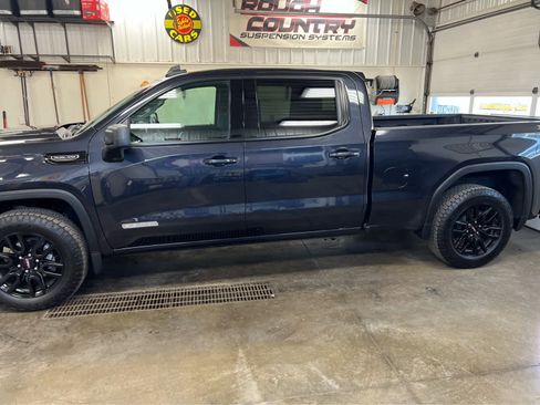 Used 2023 GMC Sierra 1500 Elevation image 4