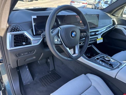 New 2026 BMW X5 xDrive40i w/ Executive Package image 25