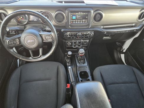Used 2020 Jeep Wrangler Unlimited Sport S image 17