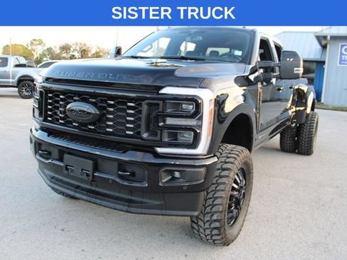Used 2025 Ford F350 Platinum AWD/4WD image 3