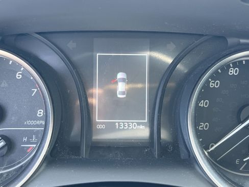 Used 2024 Toyota Camry SE FWD image 12