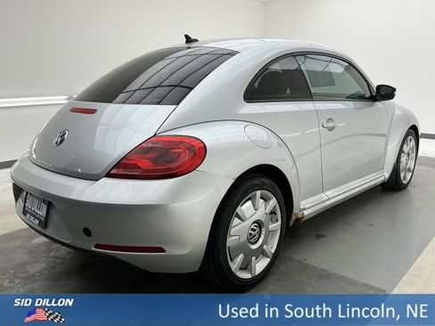 Used 2012 Volkswagen Beetle 2.5 image 4