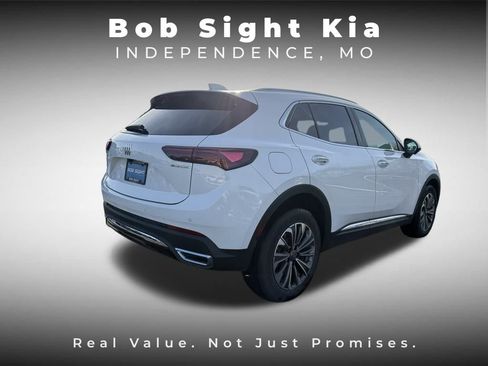 Used 2024 Buick Envision Preferred image 16