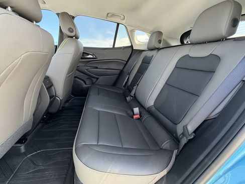 New 2026 Chevrolet Trax ACTIV w/ Sunroof Package FWD image 24