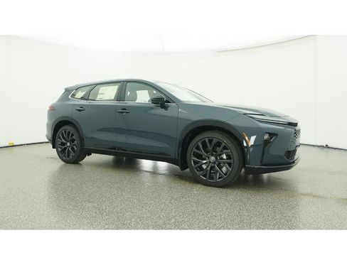 New 2025 Toyota Crown Signia image 28