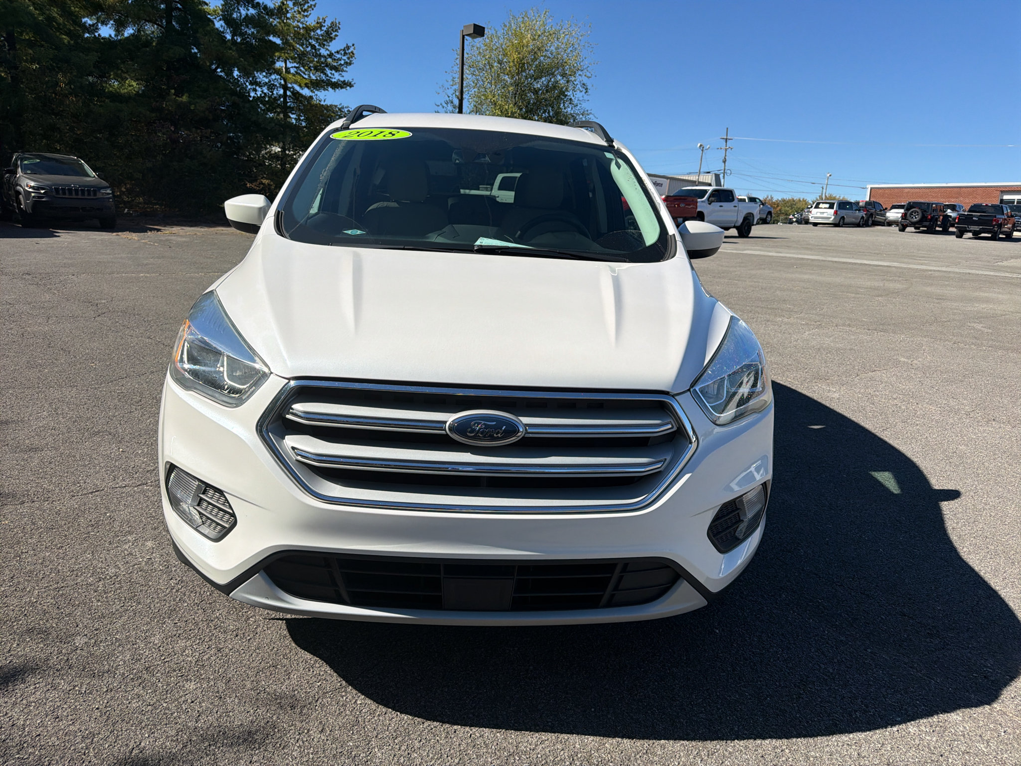 Used 2018 Ford Escape SEL w/ Ford Safe & Smart Package FWD image 2