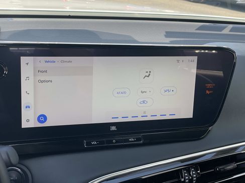 Used 2023 Toyota Mirai XLE image 10