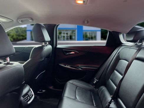 Certified 2018 Chevrolet Malibu LT w/ Leather Package FWD image 26