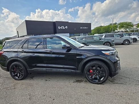 Used 2021 Ford Explorer ST w/ Equipment Group 401A AWD/4WD image 2
