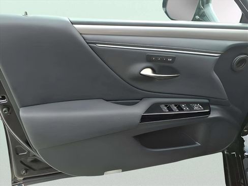 Used 2023 Lexus ES 350 F Sport image 26