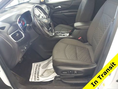 Used 2020 Chevrolet Equinox LT w/ Driver Convenience Package AWD/4WD image 2