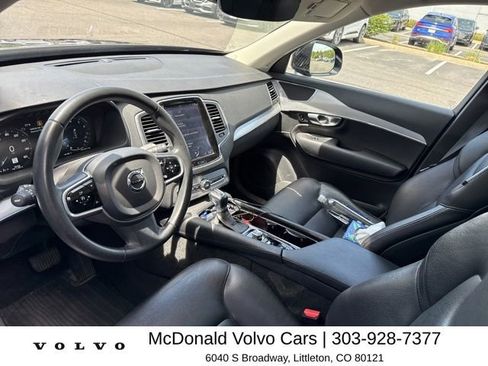 Used 2017 Volvo XC90 T6 Momentum w/ Vision Package AWD/4WD image 8