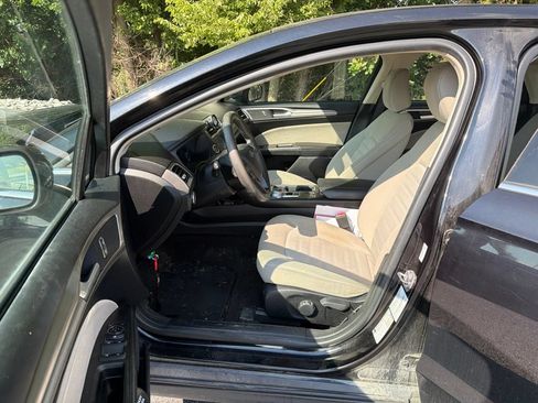 Used 2020 Ford Fusion S FWD image 6
