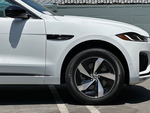 Used 2026 Jaguar F-PACE R-Dynamic S AWD/4WD image 37