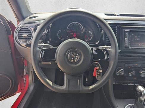 Used 2015 Volkswagen Beetle 1.8T FWD image 11