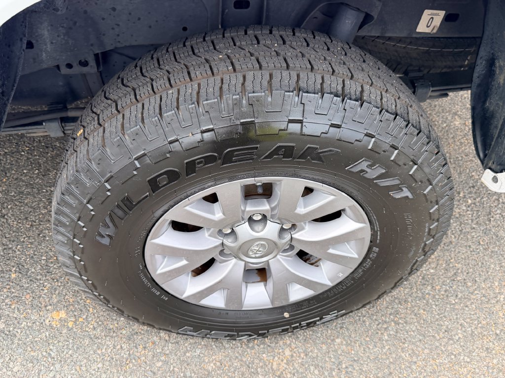 Used 2019 Toyota Tacoma SR5 RWD image 31
