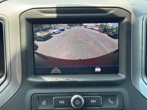 Used 2021 Chevrolet Silverado 1500 Custom Trail Boss AWD/4WD image 15
