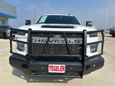 Used 2021 Chevrolet Silverado 2500 Custom w/ Custom Value Package image 19