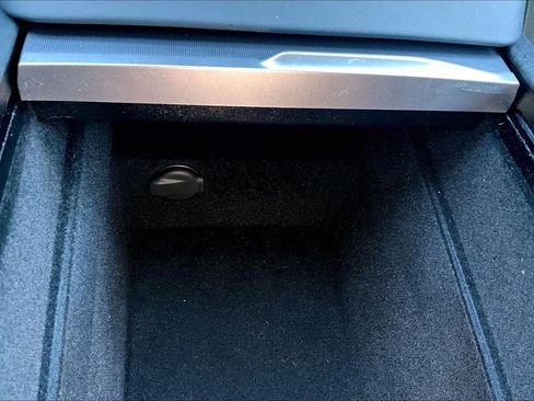 Used 2025 Tesla Model 3 Long Range image 29