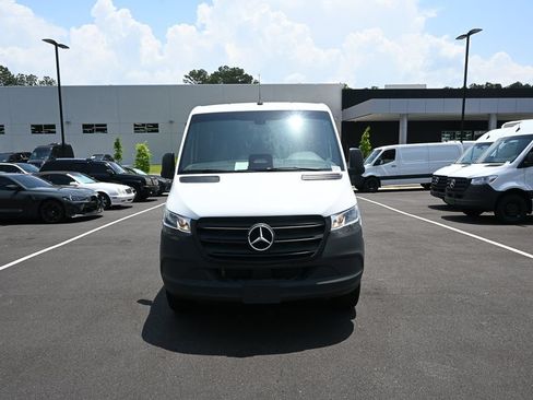 Used 2025 Mercedes-Benz Sprinter 2500 image 30