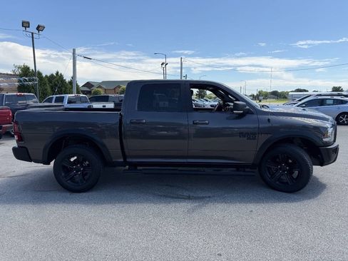 Used 2022 RAM 1500 Warlock AWD/4WD image 9
