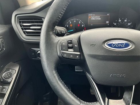 Used 2020 Ford Escape SEL image 17