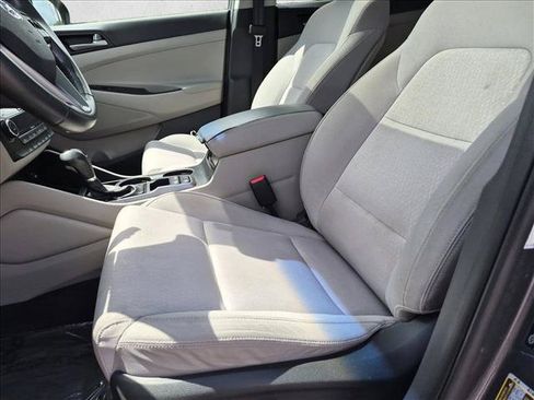 Used 2018 Hyundai Tucson Value FWD image 16