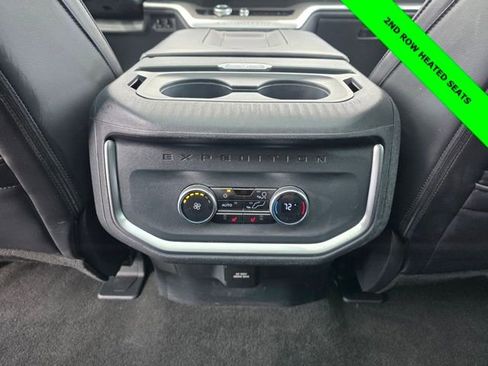 Used 2025 Ford Expedition Max Platinum image 19