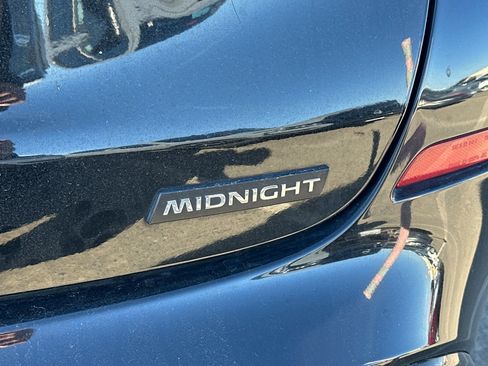 Used 2023 Nissan Murano SV w/ SV Midnight Edition Package image 6