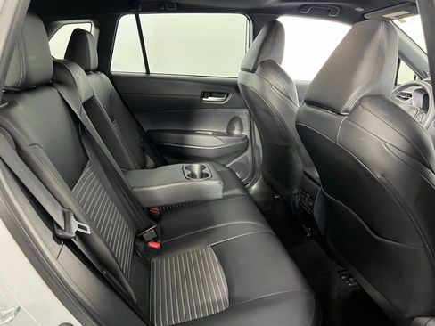 Used 2024 Toyota Corolla Cross XSE image 31