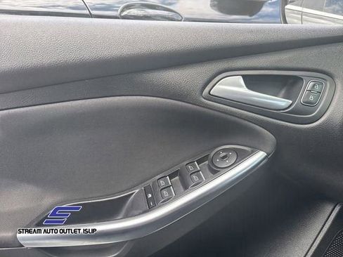 Used 2015 Ford Focus ST image 24