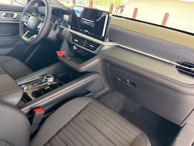 New 2026 Ford Explorer ST-Line w/ ST-Line Street Pack RWD image 12