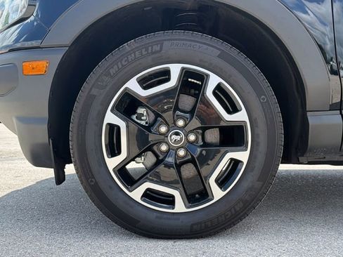 Used 2024 Ford Bronco Sport Outer Banks w/ Tech Package AWD/4WD image 11