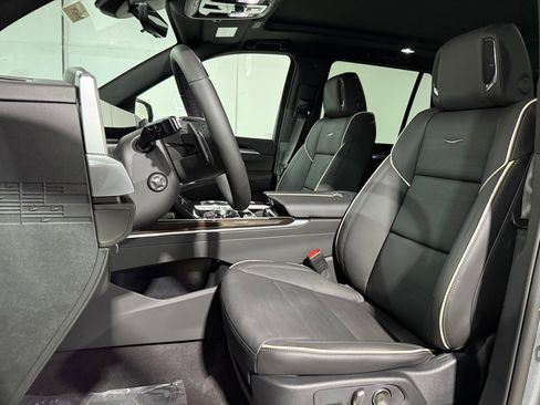 New 2025 Cadillac Escalade Premium Luxury w/ Touring Package image 4