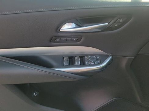 Certified 2023 Cadillac XT4 Premium Luxury image 18