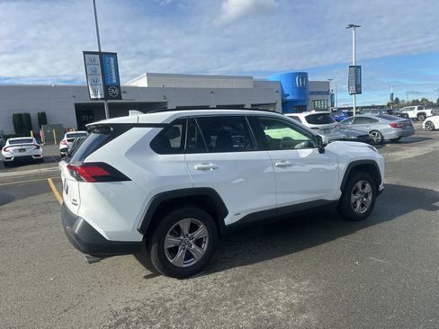 Used 2023 Toyota RAV4 XLE image 3