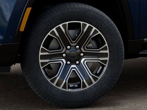 New 2026 Jeep Grand Wagoneer 4WD image 34