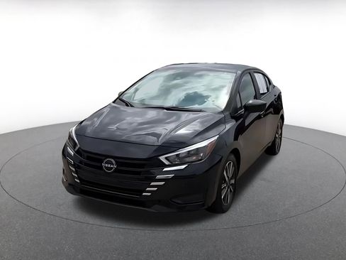 Used 2025 Nissan Versa SV FWD image 7