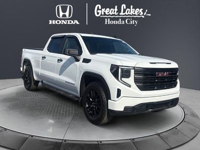 Used 2024 GMC Sierra 1500 Pro w/ Graphite Edition