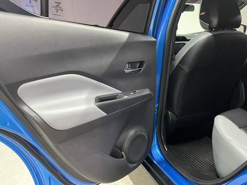Certified 2024 Nissan Kicks SR w/ SR Premium Package FWD image 19