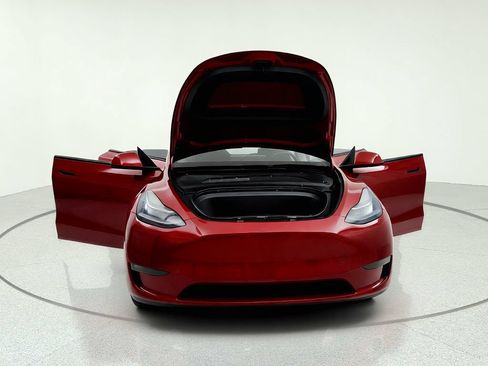 Used 2021 Tesla Model Y Long Range AWD/4WD image 9