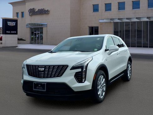 Certified 2023 Cadillac XT4 Luxury w/ Cold Weather Package FWD image 1