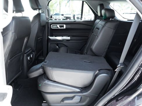 Used 2022 Ford Explorer XLT w/ Equipment Group 202A image 36