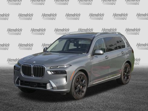 Used 2025 BMW X7 xDrive40i w/ Premium Package AWD/4WD image 5