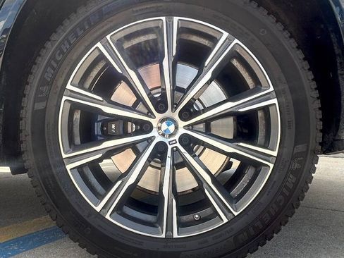 Used 2021 BMW X5 M50i w/ Executive Package image 45