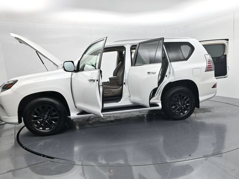 Used 2020 Lexus GX 460 Premium w/ Premium Package AWD/4WD image 65