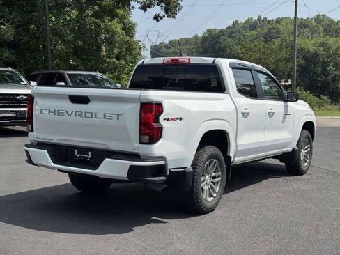 Used 2023 Chevrolet Colorado LT w/ LT Convenience Package II AWD/4WD image 24
